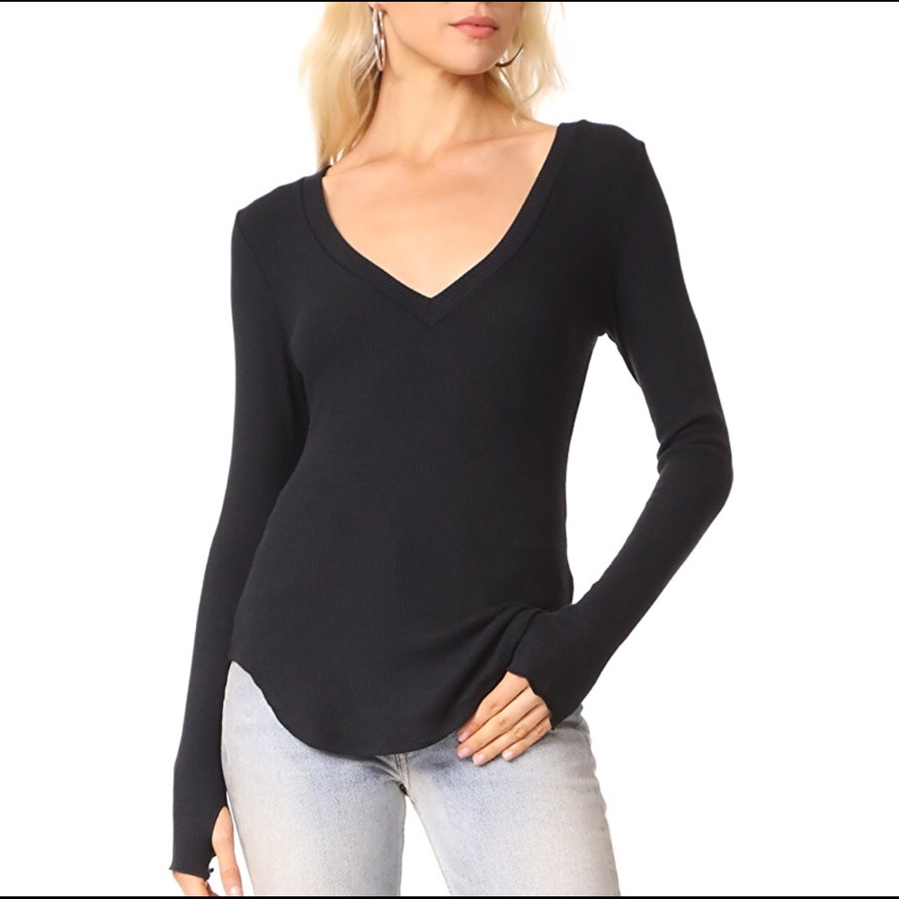 LNA Sloane deep V tee